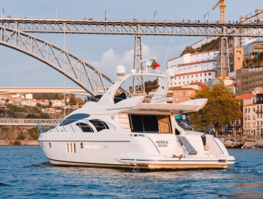 7 Days Douro Tour Aboard a Private Yacht Cruise